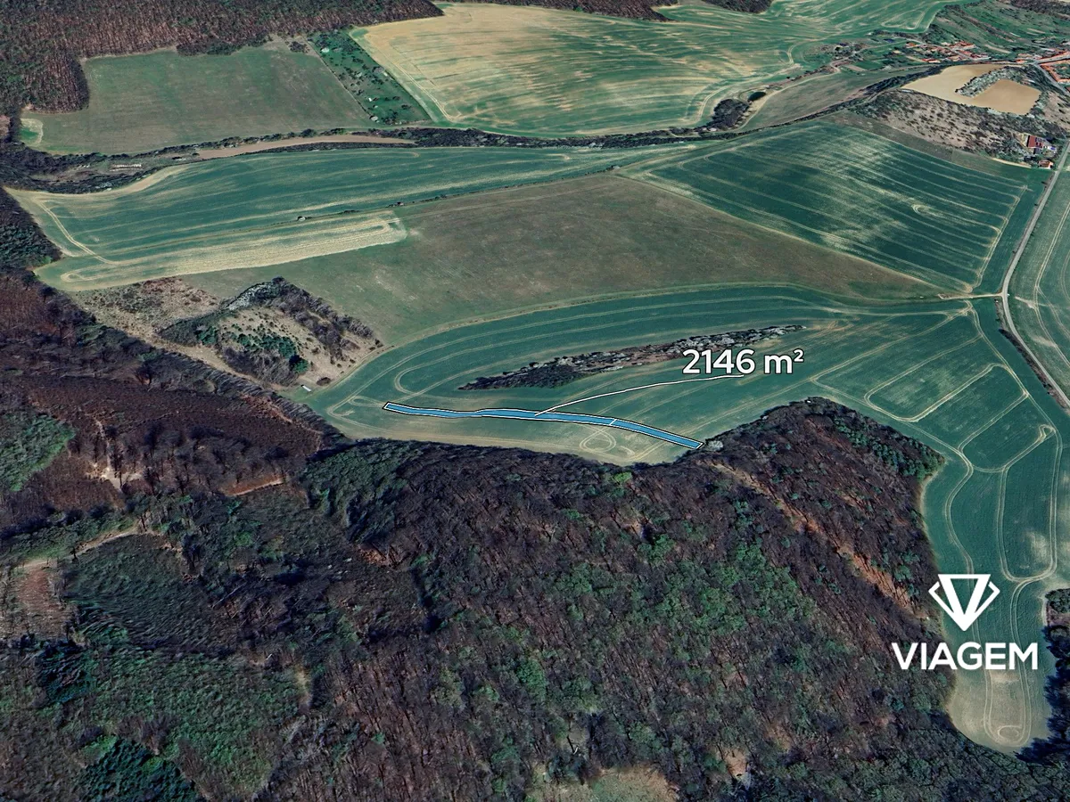 Prodej pole 2146 m²